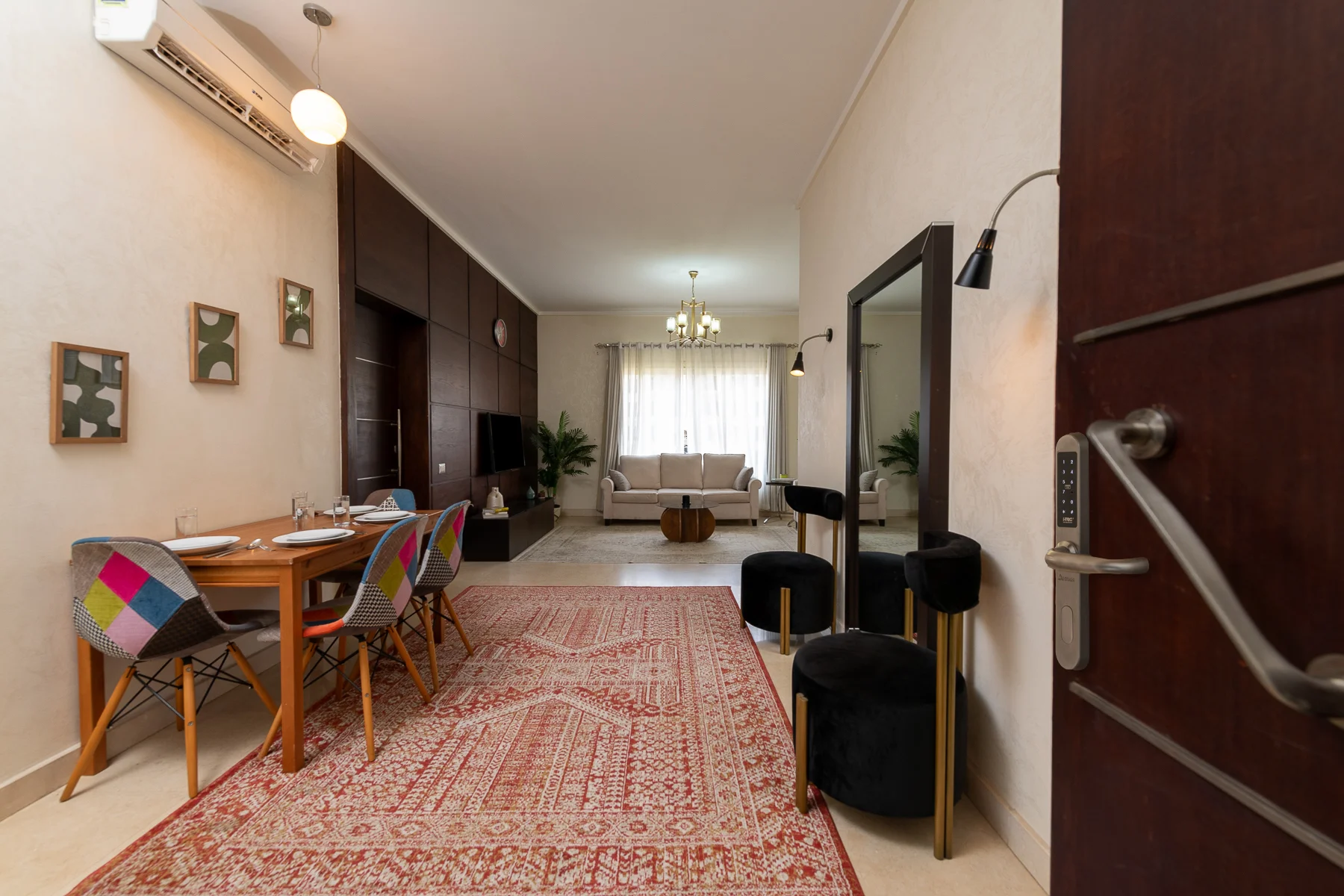 1 Bedroom Apartment near Point 90