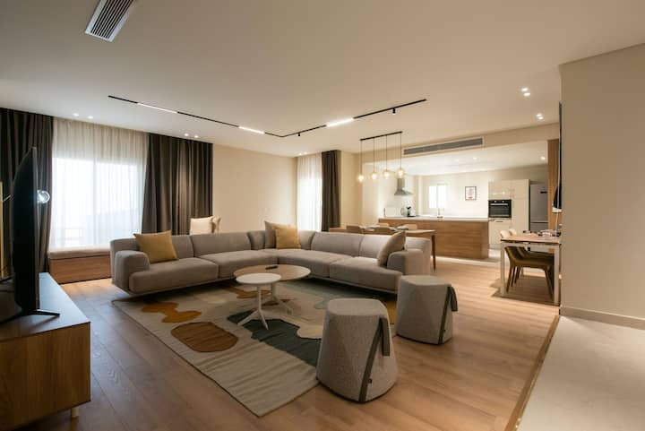 Milena | Akoya Residence